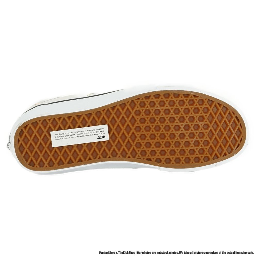 VANS SK8-Hi Emboss Men Sneakers (True White) - Picture 7 of 8